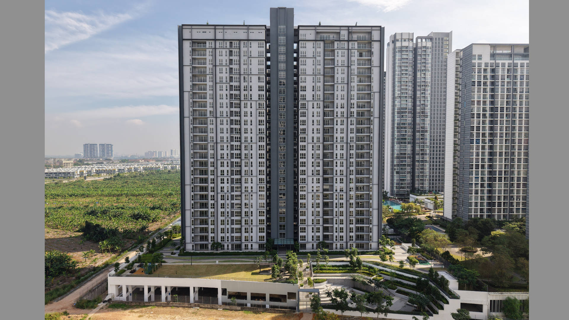 banner-mct-lakefront-residence-completed-250715-2